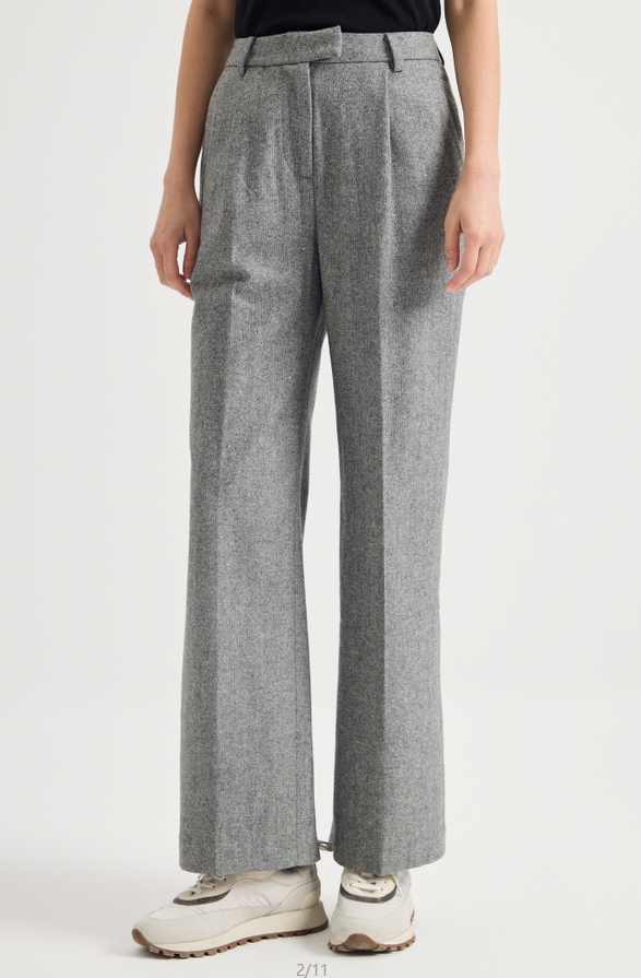 Pleated straight-leg trousers