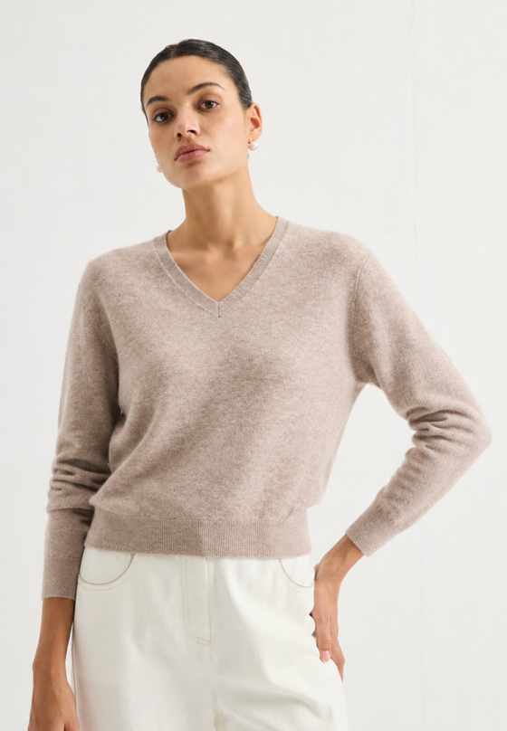 V-neck knit sweater | MZ62014
