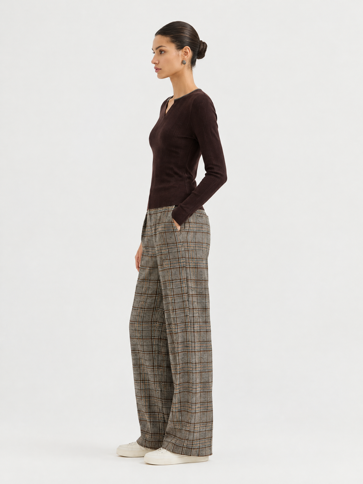 Ribbed wool-blend v-neck sweater — Side view