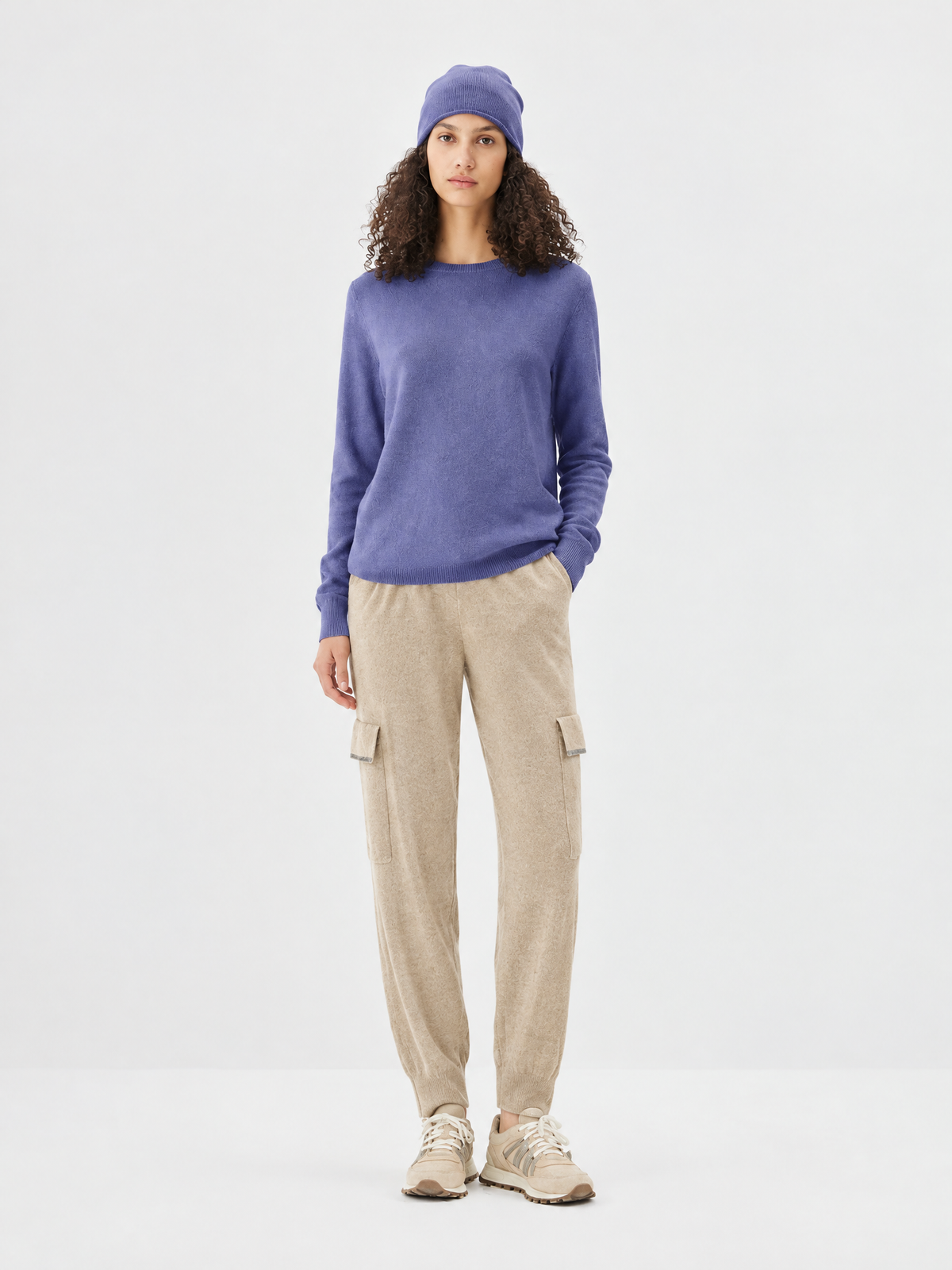 Cashmere knit jogger pants — Front view